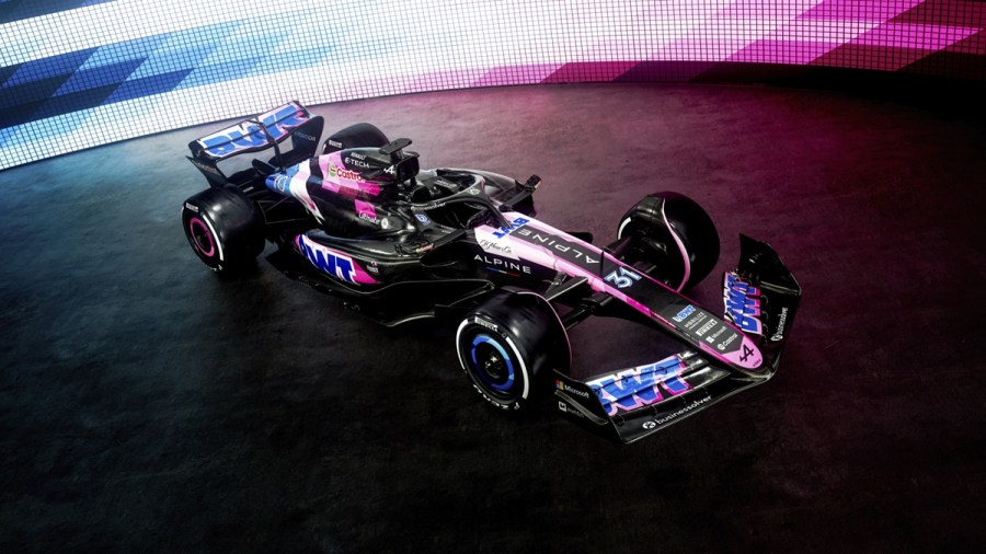 Alpine A524 alternate pink livery