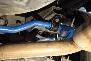 A blue anti-roll bar.