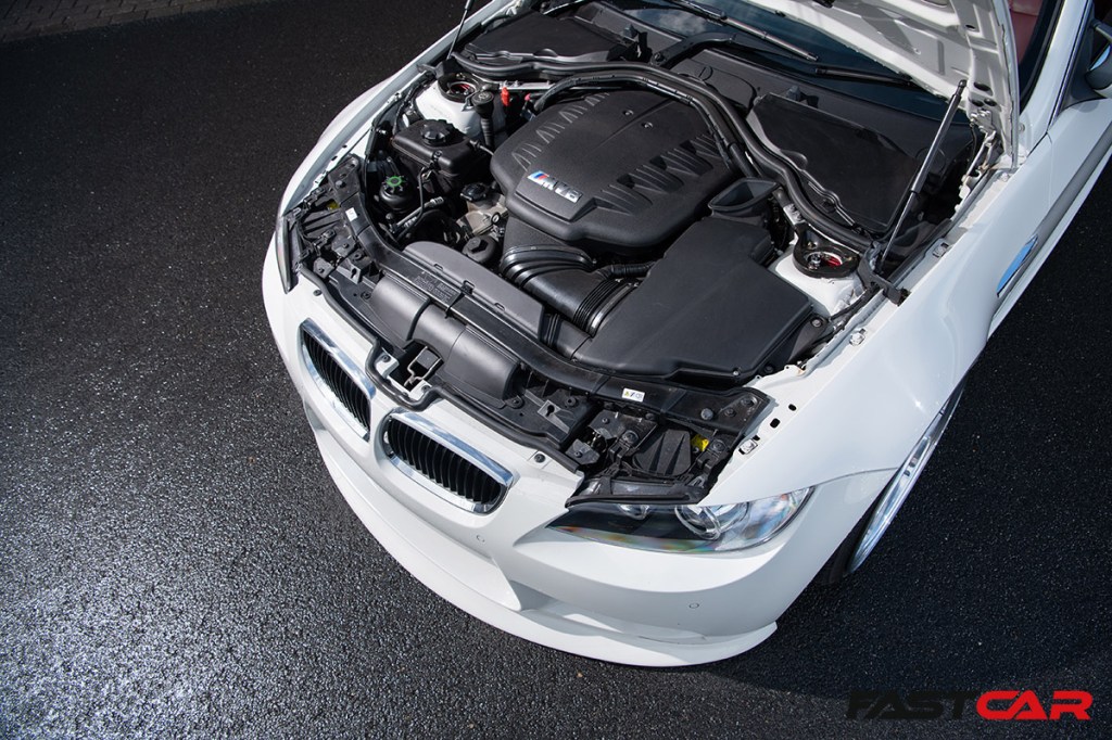 V8 engine