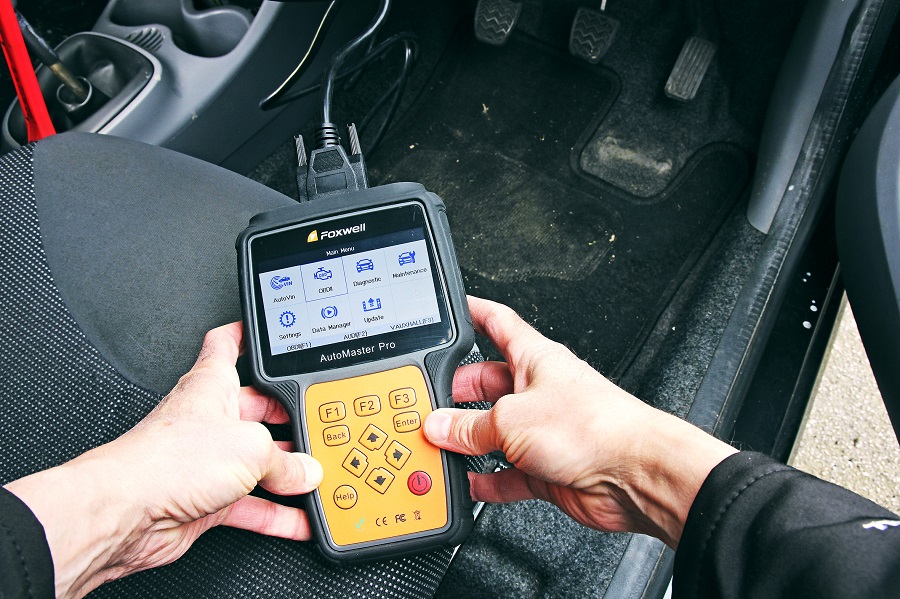The Foxwell NT680 obd2 scanners