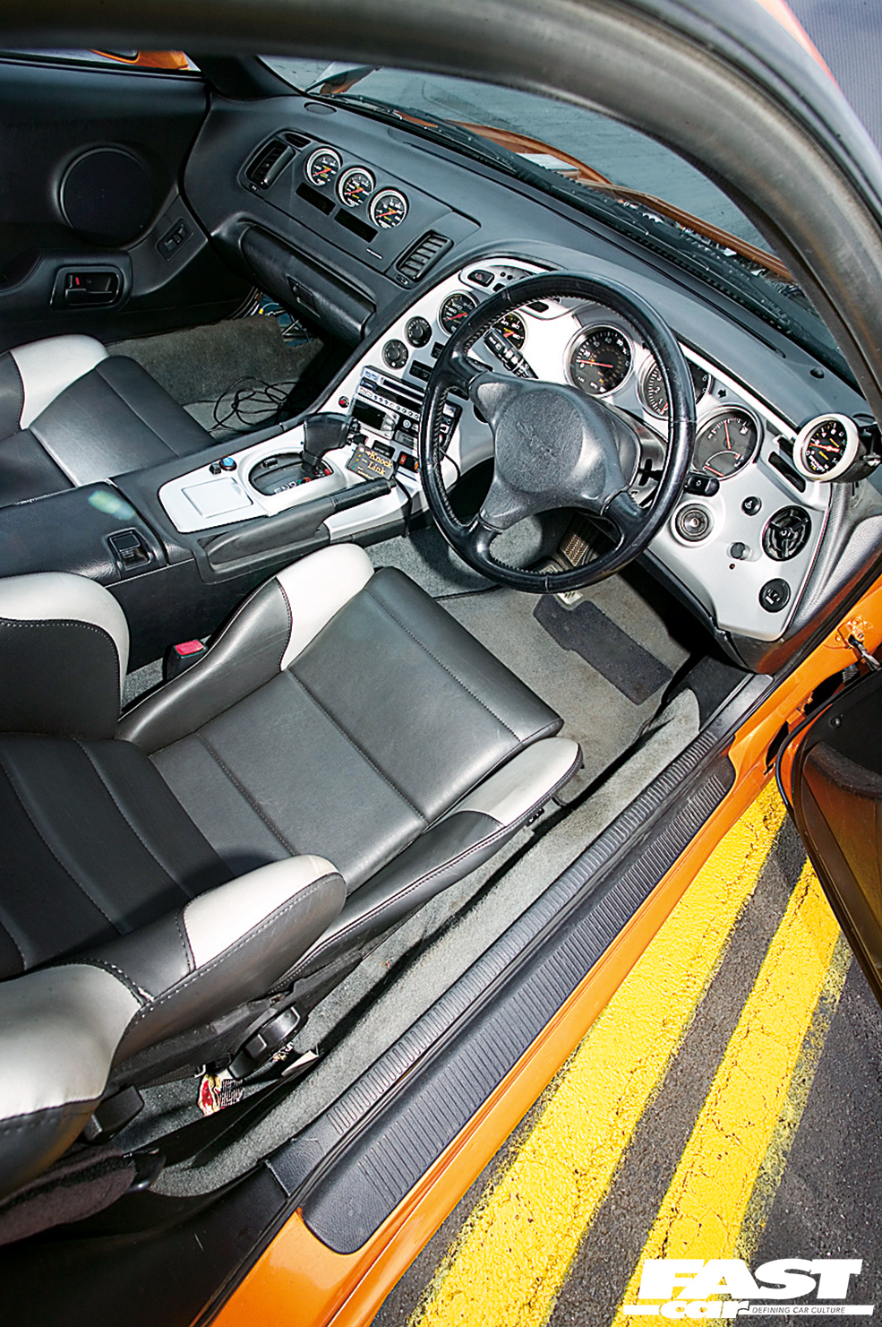 Toyota Supra JPS Motorsport Open door