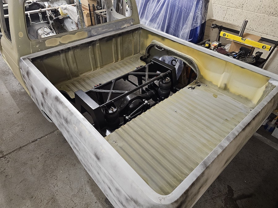 Tom v Dale 3 - Wheels custom chassis