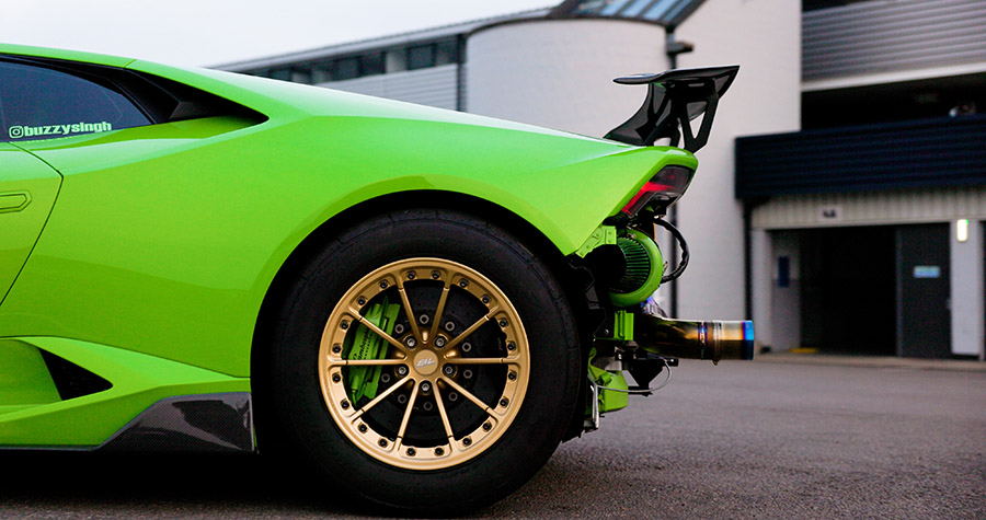 Mikcy Thomson tyres