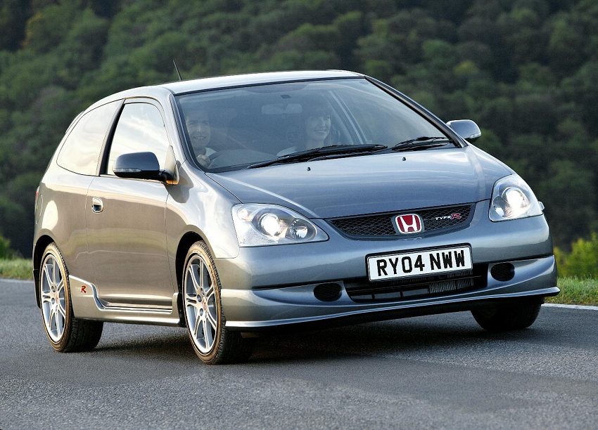 A front shot of the Honda Civic Type R EP3.
